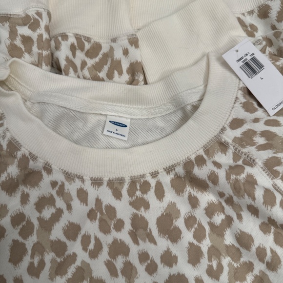 Vintage Crew Neck Sweatshirt - Picture 2 of 2